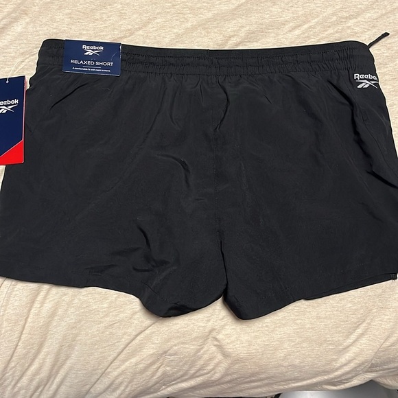 Reebok Women’s Winners Vector Short - Picture 7 of 7